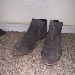 GB grey ankle boots